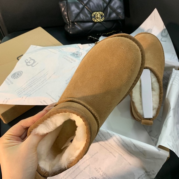Women's UGG Classic Ultra Mini Boots chestnut - Picture 5 of 5
